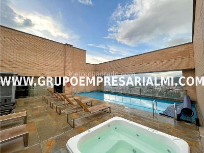 Apartamento de 2 alcobas en venta en El Poblado, Medellín, 120 m² · foto 10 de 20