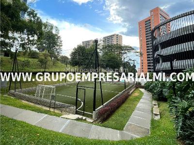 Apartamento de 2 alcobas en venta en El Poblado, Medellín, 120 m² · foto 18 de 20