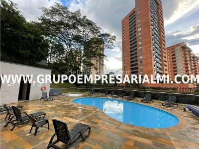 Apartamento de 2 alcobas en venta en El Poblado, Medellín, 120 m² · foto 19 de 20