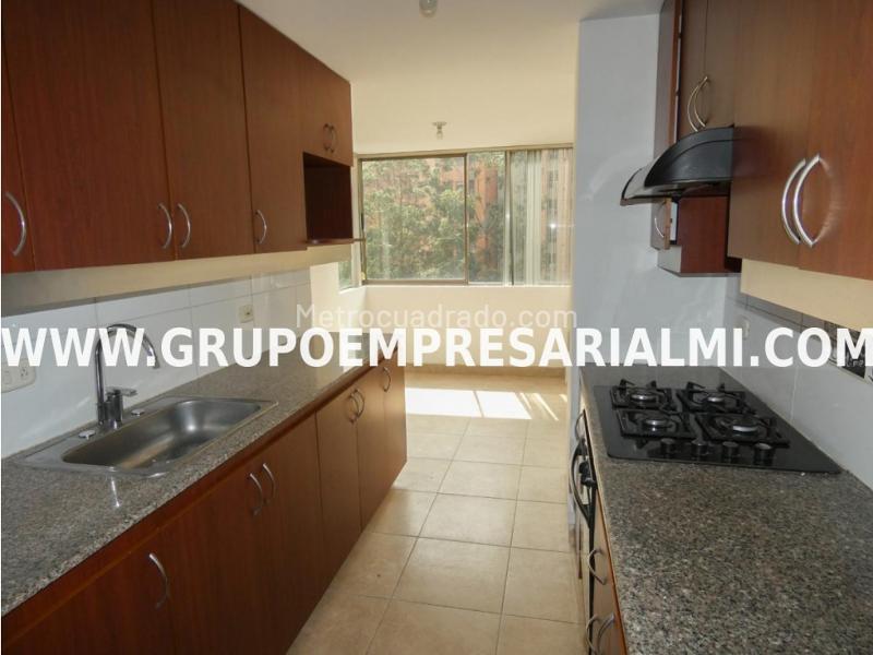Fabuloso Apartamento de 3 Alcobas en El Tesoro - 9