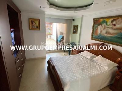 Apartamento de 3 alcobas en venta en Conquistadores, Medellín, 187 m² · foto 10 de 20