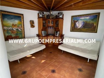 Apartamento de 3 alcobas en venta en Conquistadores, Medellín, 187 m² · foto 13 de 20