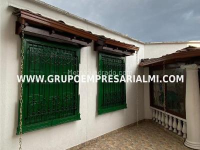 Apartamento de 3 alcobas en venta en Conquistadores, Medellín, 187 m² · foto 18 de 20