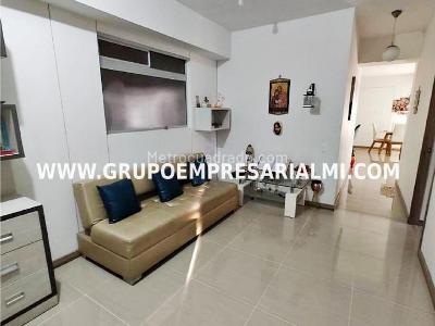 Apartamento de 3 alcobas en venta en Calasanz, Medellín, 113 m² · foto 3 de 20
