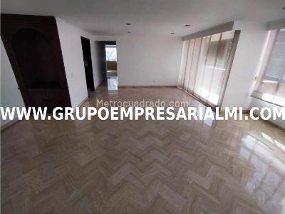 Apartamento de 3 alcobas en venta en El Poblado, Medellín, 163 m² · foto 2 de 20