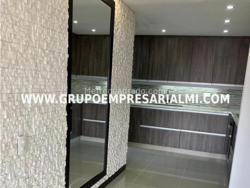 Spacious 3BR Apartment in El Poblado - 3