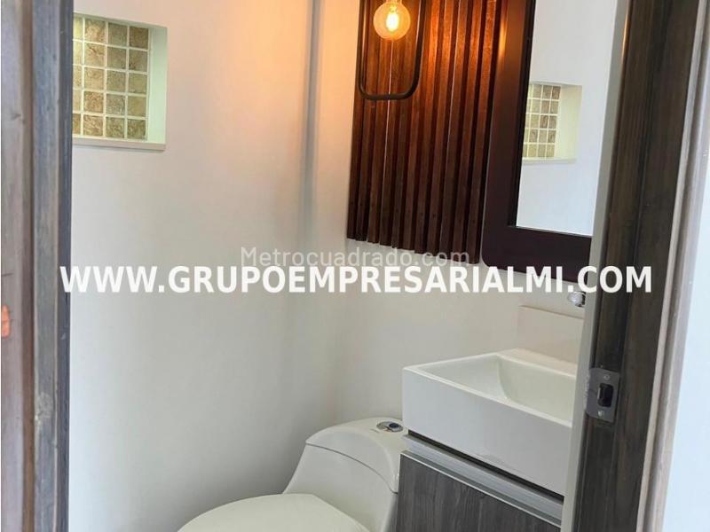 Spacious 3BR Apartment in El Poblado - 9