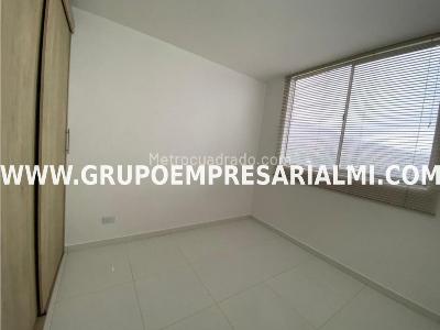 Apartamento de 3 alcobas en venta en Madera, Bello, 64 m² · foto 19 de 20