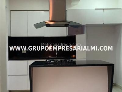 Apartamento de 4 alcobas en venta en La Navarra, Bello, 120 m² · foto 3 de 20