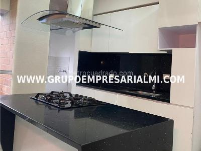 Apartamento de 4 alcobas en venta en La Navarra, Bello, 120 m² · foto 4 de 20