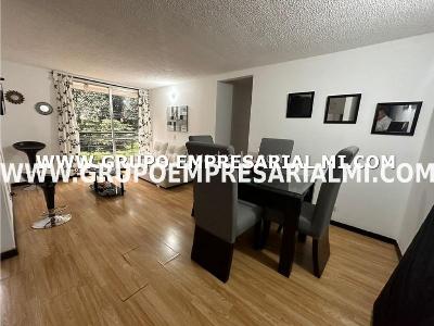 Apartamento en arriendo en El Poblado, Medellín · foto 4 de 20