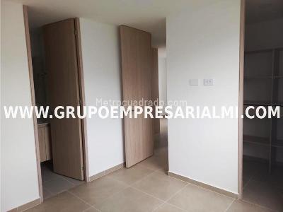 Apartamento de 3 alcobas en venta en Guayabal, Medellín, 69 m² · foto 6 de 20