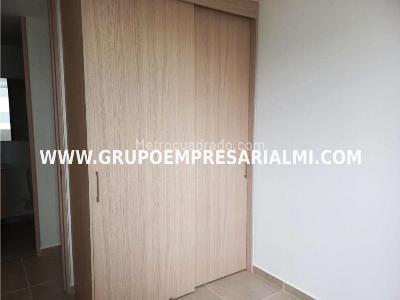 Apartamento de 3 alcobas en venta en Guayabal, Medellín, 69 m² · foto 10 de 20