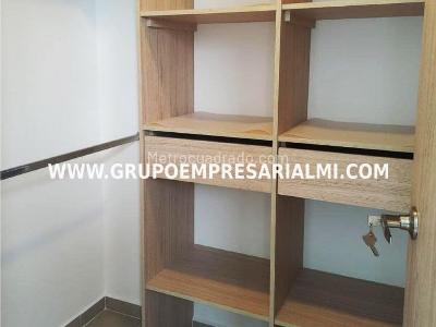 Apartamento de 3 alcobas en venta en Guayabal, Medellín, 69 m² · foto 11 de 20