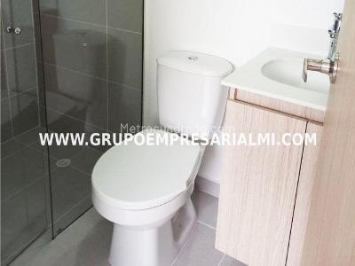 Apartamento de 3 alcobas en venta en Guayabal, Medellín, 69 m² · foto 13 de 20