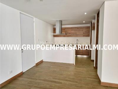 Apartaestudio en arriendo en El Poblado, Medellín, 48 m² · foto 2 de 20