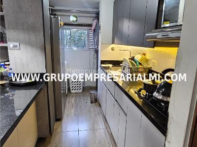 Apartamento de 3 alcobas en venta en Madera, Bello, 62 m² · foto 2 de 20