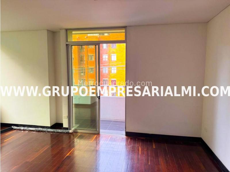 Elegant 2BR Apartment in Exclusive El Poblado - 8