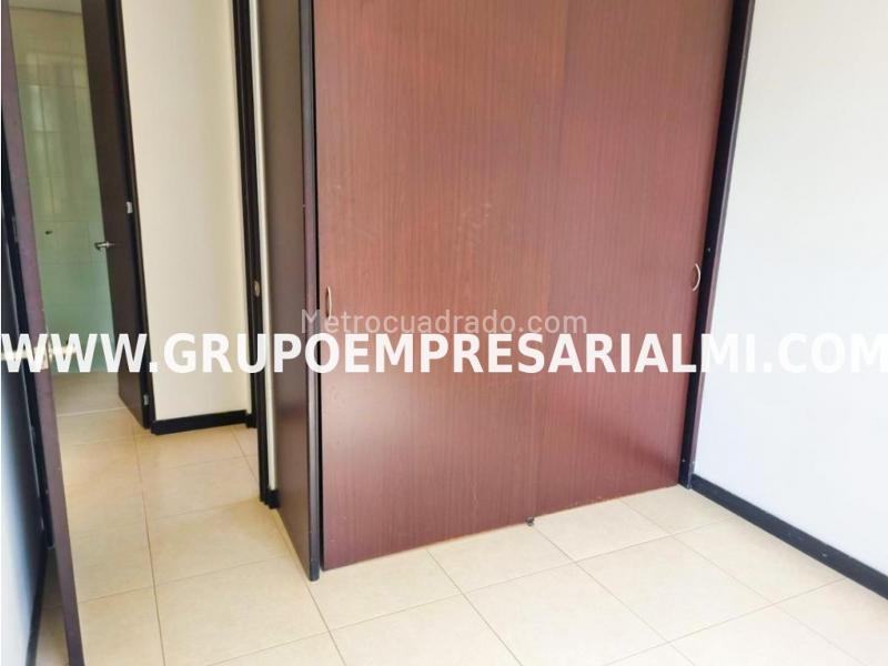 Apartamento de 2 Alcobas con 5 Baños en El Poblado - 8