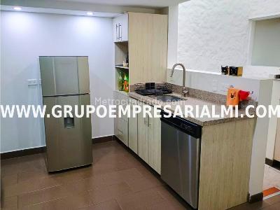 Casa de 4 alcobas en venta en La Inmaculada, Envigado, 238 m² · foto 5 de 20