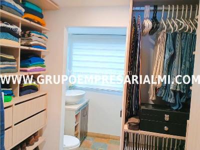 Casa de 4 alcobas en venta en La Inmaculada, Envigado, 238 m² · foto 13 de 20