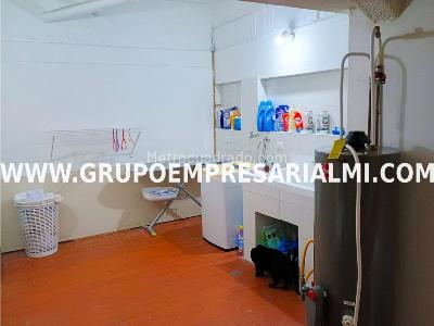 Casa de 4 alcobas en venta en La Inmaculada, Envigado, 238 m² · foto 15 de 20