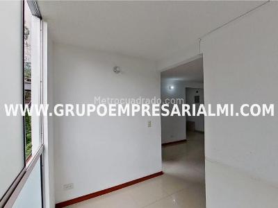 Apartamento de 3 alcobas en venta en Belen, Medellín, 59 m² · foto 4 de 20