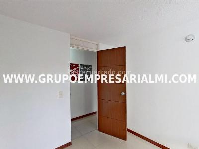 Apartamento de 3 alcobas en venta en Belen, Medellín, 59 m² · foto 7 de 20