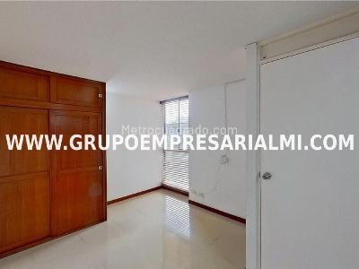 Apartamento de 3 alcobas en venta en Belen, Medellín, 59 m² · foto 13 de 20