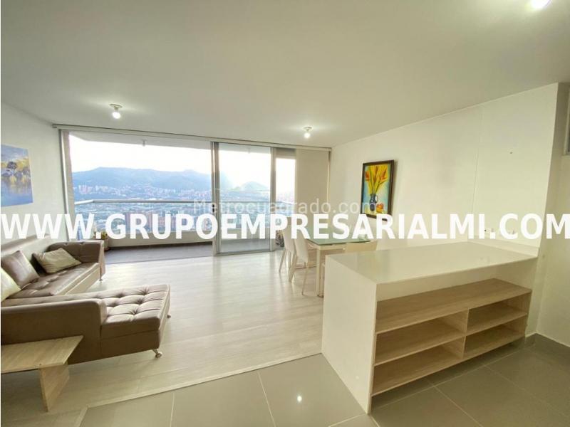 Grand 3BR Apartment with Scenic Views in El Poblado - 7