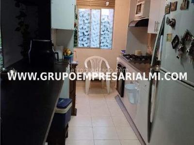Apartamento en venta en Laureles, Medellín · foto 3 de 20
