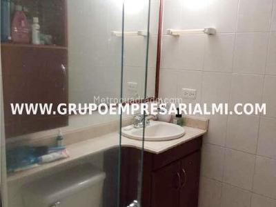 Apartamento en venta en Laureles, Medellín · foto 13 de 20