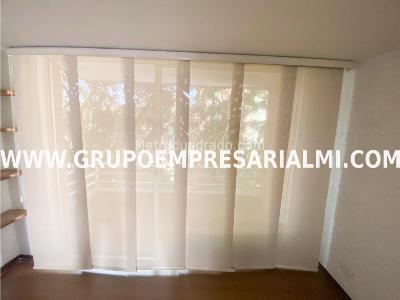 Apartamento de 3 alcobas en arriendo en Laureles, Medellín, 92 m² · foto 2 de 20