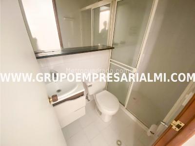 Apartamento de 3 alcobas en arriendo en Laureles, Medellín, 92 m² · foto 15 de 20