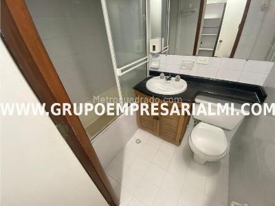 Apartamento de 3 alcobas en arriendo en Laureles, Medellín, 92 m² · foto 16 de 20