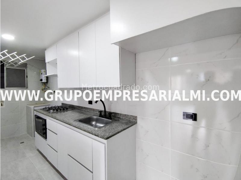 Apartamento de 3 Alcobas en Ciudad del Río, Piso 15 - 2