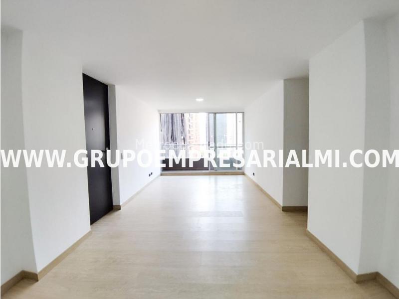 Apartamento de 3 Alcobas en Ciudad del Río, Piso 15 - 3