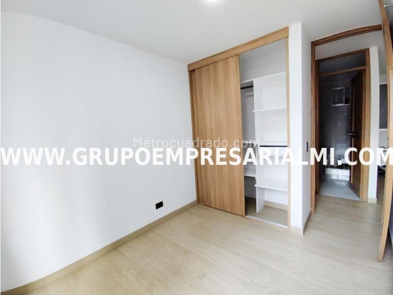 Apartamento de 3 Alcobas en Ciudad del Río, Piso 15 - 6