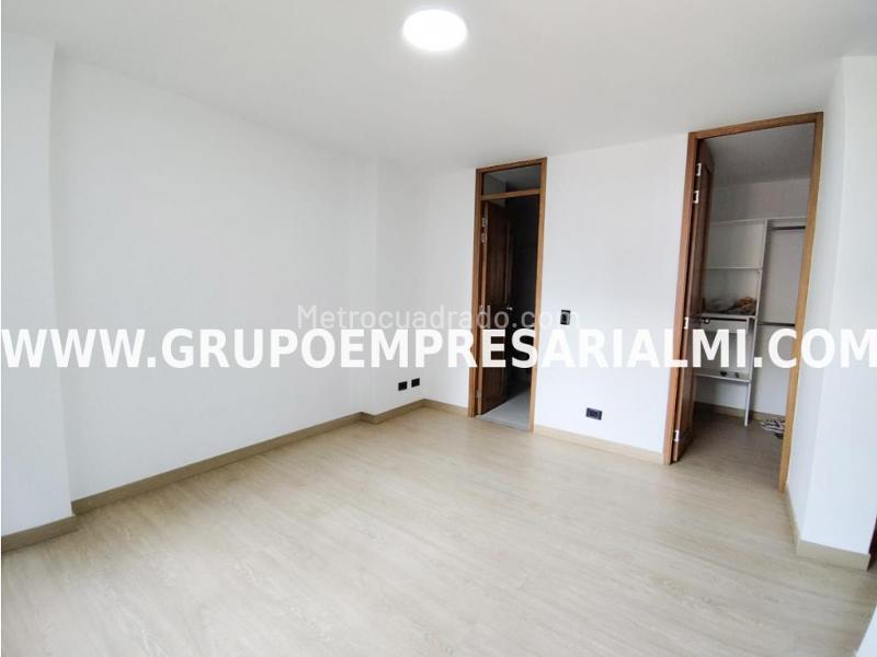 Apartamento de 3 Alcobas en Ciudad del Río, Piso 15 - 7