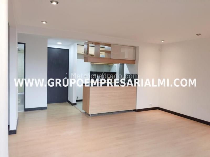 Apartamento Amplio de 2 Alcobas con Vistas en Belén - 3