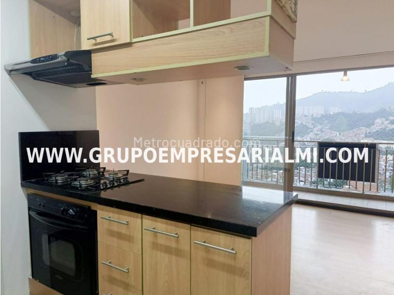 Apartamento Amplio de 2 Alcobas con Vistas en Belén - 5