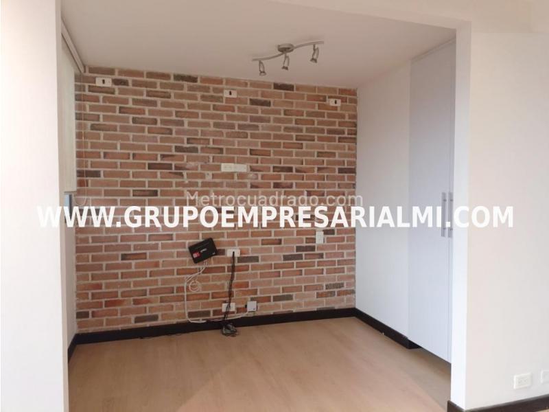 Apartamento Amplio de 2 Alcobas con Vistas en Belén - 8