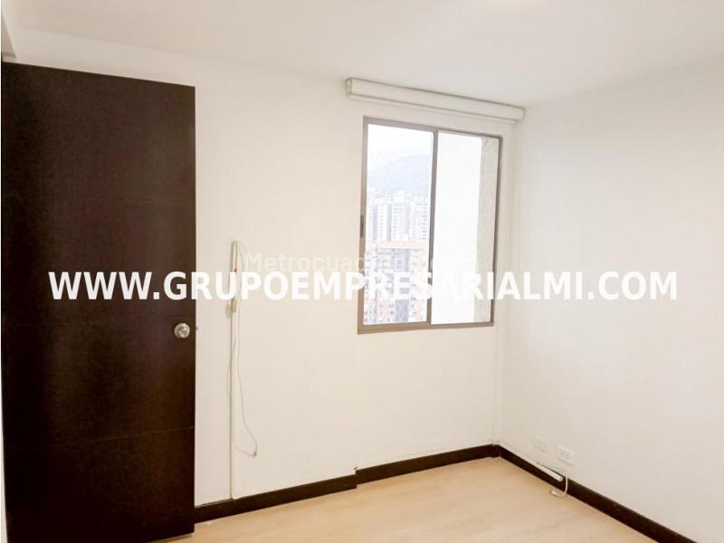 Apartamento Amplio de 2 Alcobas con Vistas en Belén - 9