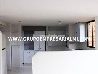 Apartamento en venta en El Poblado, Medellín · foto 3 de 20
