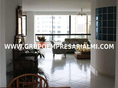 Apartamento en venta en El Poblado, Medellín · foto 6 de 20