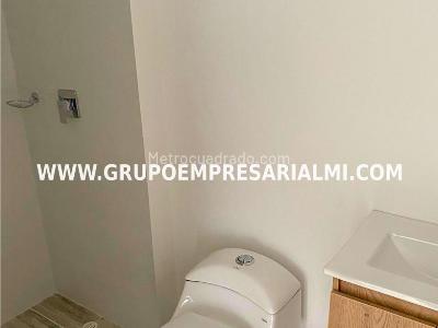Apartamento de 3 alcobas en venta en La Navarra, Bello, 89 m² · foto 12 de 20