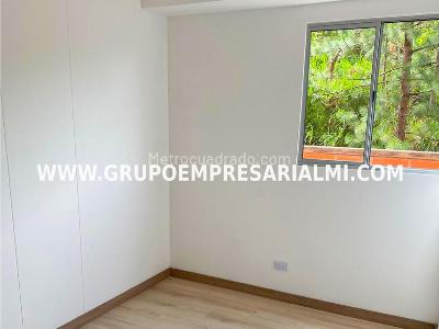 Apartamento de 3 alcobas en venta en La Navarra, Bello, 89 m² · foto 4 de 20