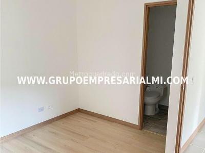 Apartamento de 3 alcobas en venta en La Navarra, Bello, 89 m² · foto 9 de 20