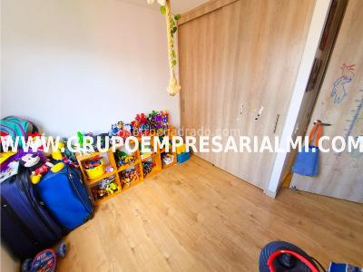 Apartamento de 2 alcobas en venta en San Jose, Sabaneta, 82 m² · foto 14 de 20
