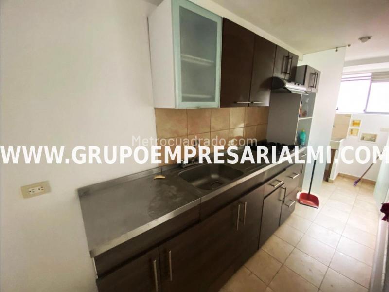 Espectacular Apartamento de 3 Alcobas en Ciudad del Río - 2
